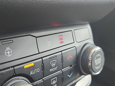 Used 2023 Dodge Durango GT AWD/4WD image 19