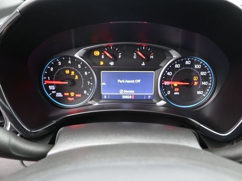 Used 2023 Chevrolet Equinox RS w/ RS Leather Package FWD image 11