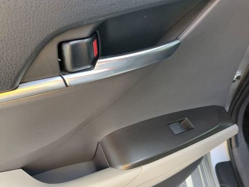 Used 2022 Toyota Camry LE FWD image 26