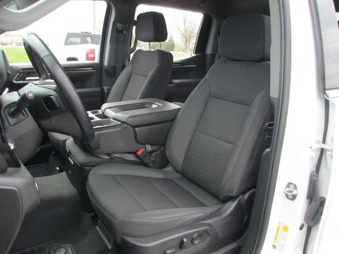 Used 2023 GMC Sierra 1500 SLE image 19