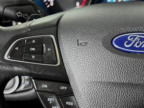 Used 2017 Ford Escape Titanium image 13