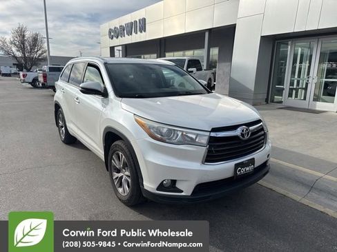 Used 2015 Toyota Highlander XLE image 7