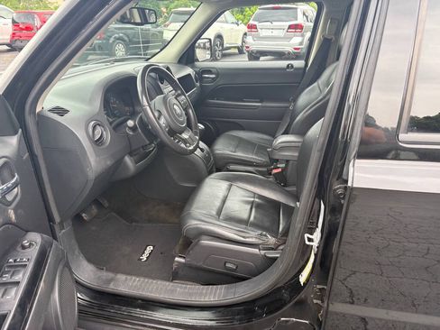 Used 2016 Jeep Patriot 4WD image 22