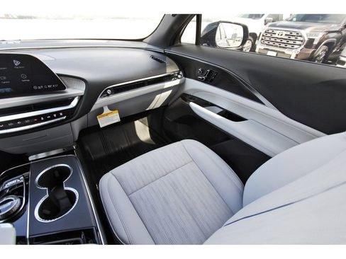 New 2026 Cadillac Lyriq Sport image 10