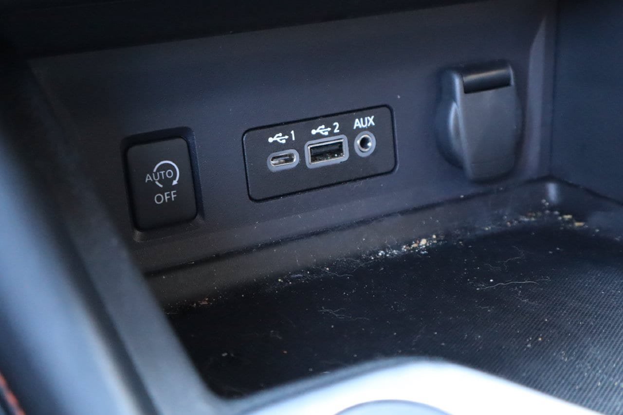 Used 2024 Nissan Sentra SR w/ SR Premium Package FWD image 25
