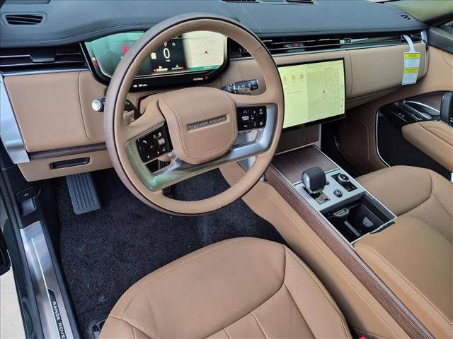 New 2027 Land Rover Range Rover Long Wheelbase SE AWD/4WD image 3