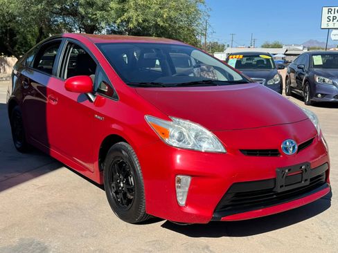 Used 2013 Toyota Prius Two FWD image 4