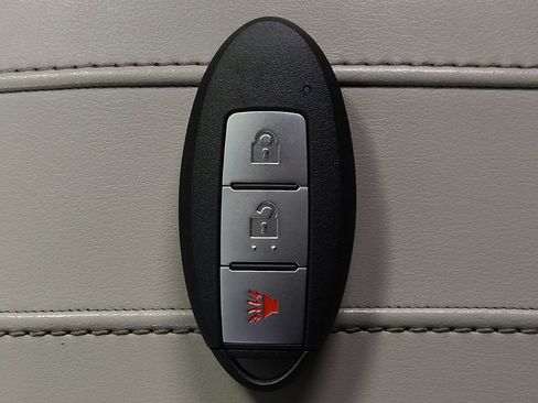 Used 2019 Nissan Rogue Sport SV FWD image 32