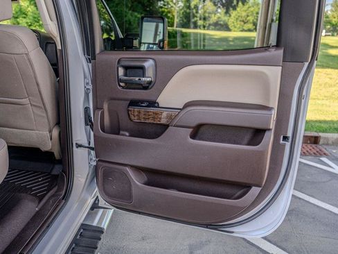 Used 2019 Chevrolet Silverado 3500 LT w/ LT Convenience Package AWD/4WD image 23