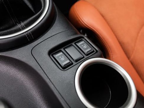 Used 2016 Nissan 370Z Touring RWD image 67