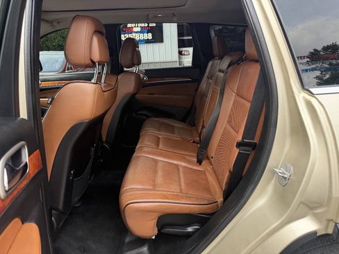 Used 2011 Jeep Grand Cherokee Overland AWD/4WD image 10