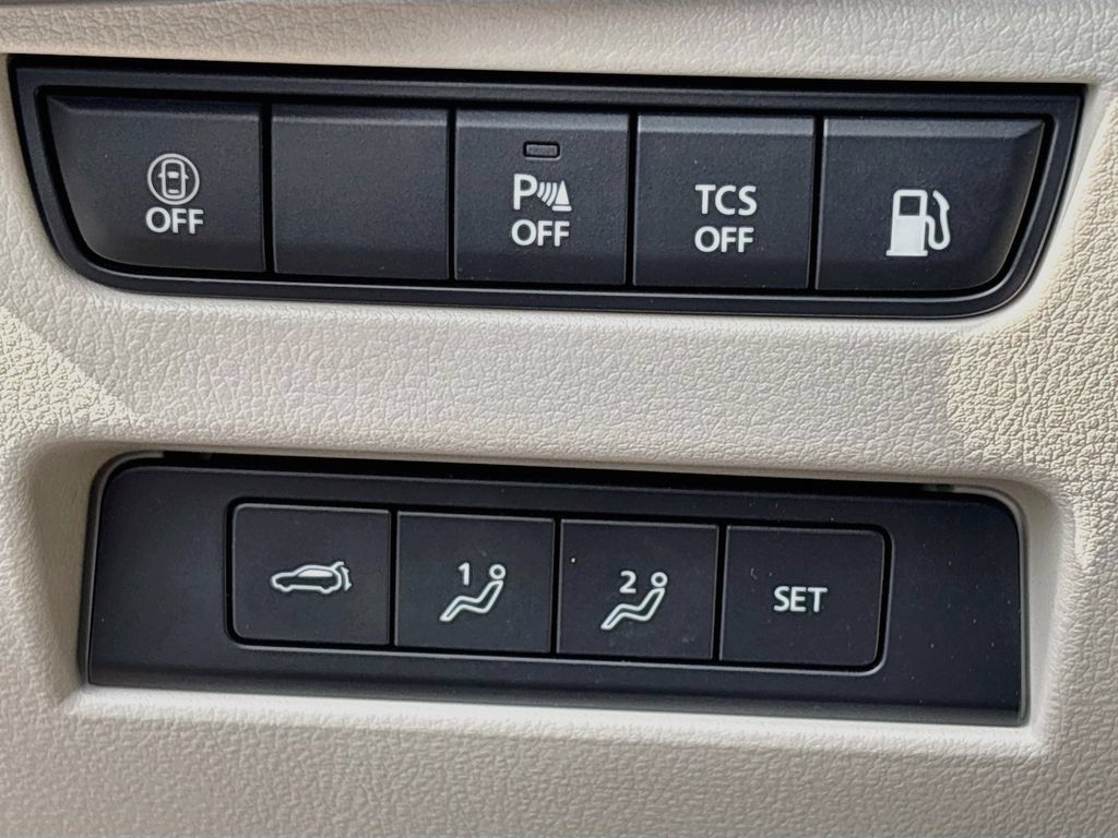 Used 2024 MAZDA CX-90 Plug-In Hybrid w/ Premium Plus AWD/4WD image 10