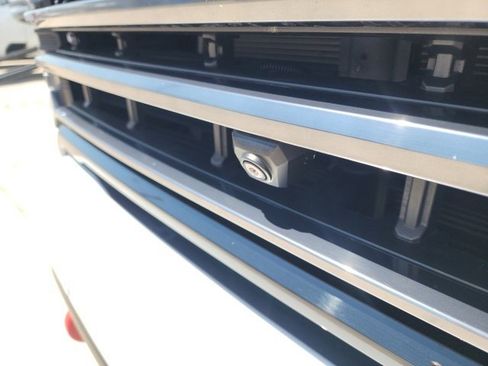 Used 2022 GMC Sierra 2500 AT4 w/ AT4 Preferred Package image 11