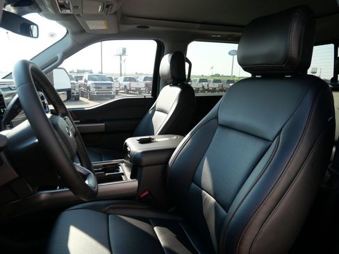 New 2026 Ford F250 Lariat w/ Black Appearance Package AWD/4WD image 19
