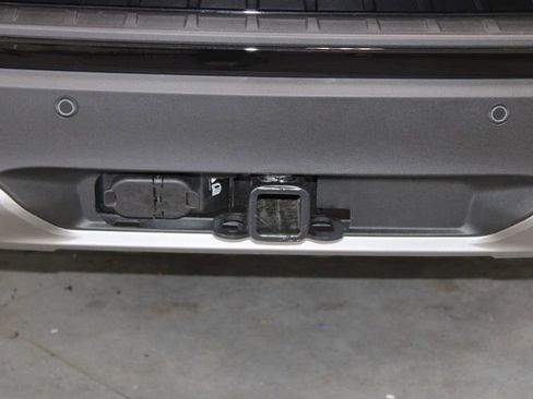 New 2026 Ford Explorer Active RWD image 8