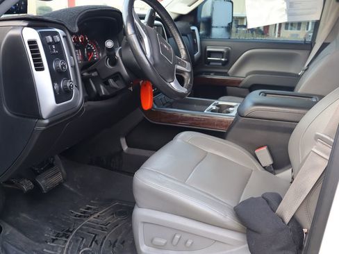 Used 2016 GMC Sierra 3500 SLT w/ Duramax Plus Package image 4
