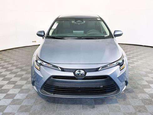Used 2024 Toyota Corolla LE FWD image 8