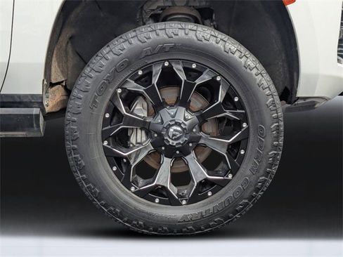 Used 2021 GMC Yukon AT4 w/ AT4 Premium Plus Package image 10