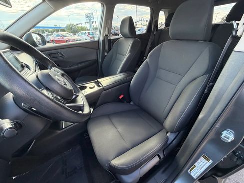 Used 2023 Nissan Rogue S AWD/4WD image 9