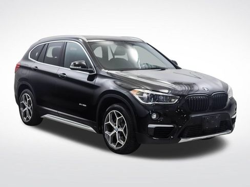 Used 2017 BMW X1 xDrive28i AWD/4WD image 7