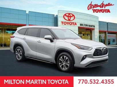 Used 2022 Toyota Highlander XLE