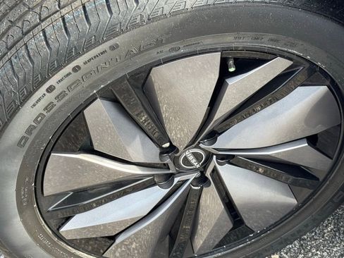 Used 2023 Nissan Ariya FWD image 12