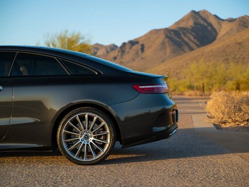 Used 2022 Mercedes-Benz E 450 Coupe image 6