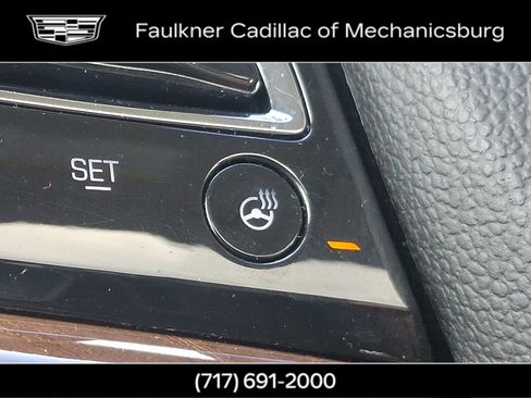 Used 2018 Cadillac Escalade Luxury AWD/4WD image 32