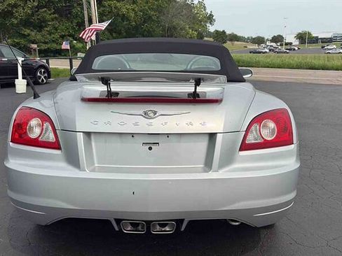 Used 2007 Chrysler Crossfire Limited RWD image 6