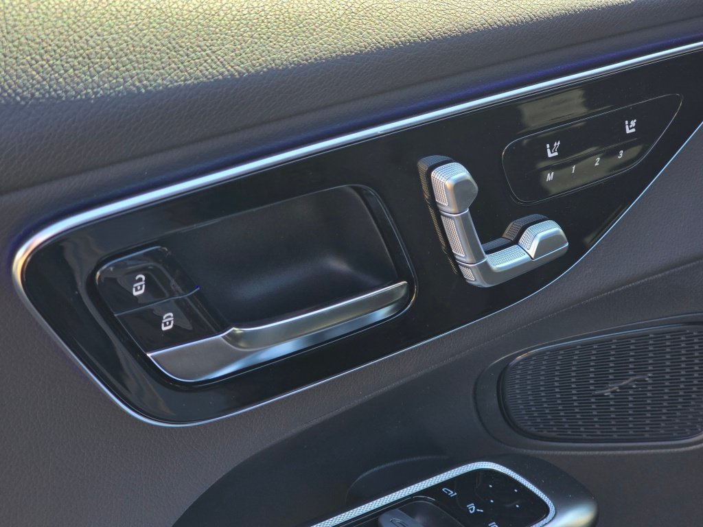 New 2027 Mercedes-Benz GLC 300 4MATIC image 31