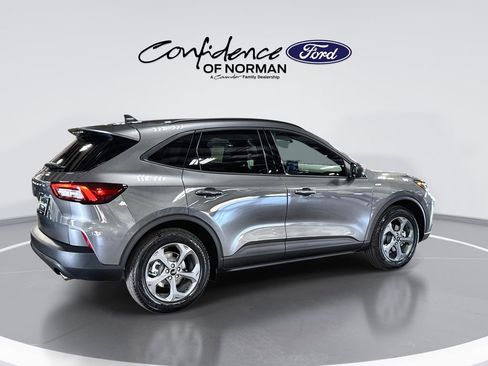 New 2026 Ford Escape ST-Line w/ Cold Weather Package FWD image 9