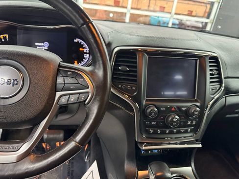 Used 2018 Jeep Grand Cherokee High Altitude image 24
