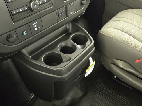 New 2026 Chevrolet Express 2500 w/ Communications Package RWD image 21