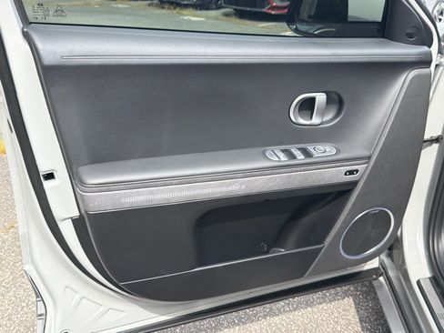 Certified 2024 Hyundai Ioniq 5 Limited RWD image 11