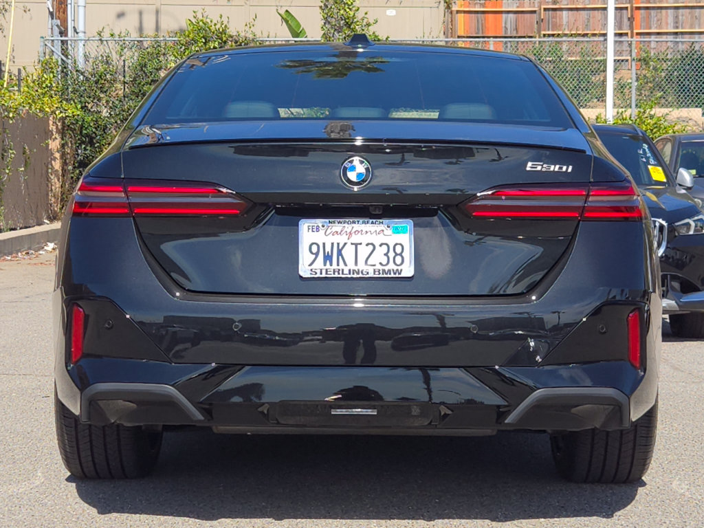 Used 2026 BMW 530i w/ M Sport Package RWD image 24