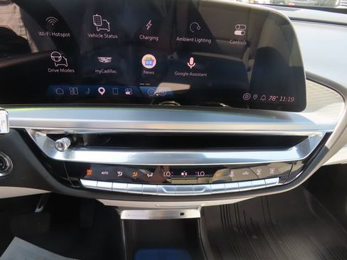 Used 2024 Cadillac Lyriq Sport w/ LPO, Floor Liner Package AWD/4WD image 32