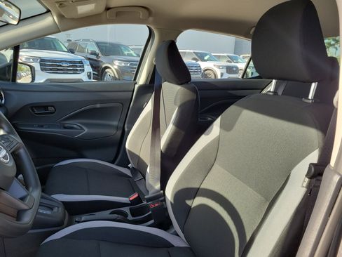 Used 2025 Nissan Versa S w/ Trunk Package image 12