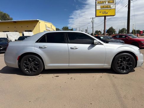 Used 2020 Chrysler 300 S AWD/4WD image 8