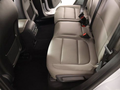 New 2026 Lincoln Corsair Premiere FWD image 13