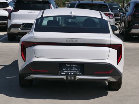New 2025 Kia K4 LXS image 5