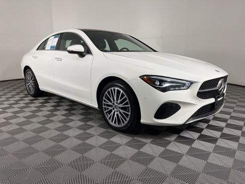 Used 2025 Mercedes-Benz CLA 250 image 3