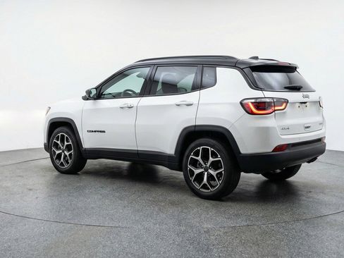 Used 2025 Jeep Compass Limited AWD/4WD image 6