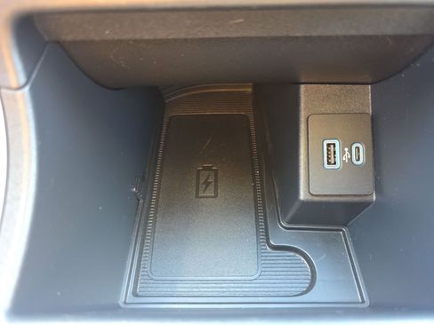 Certified 2024 Ford Edge SEL w/ Convenience Package image 31