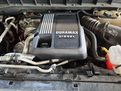 Used 2023 GMC Sierra 1500 SLT AWD/4WD image 26