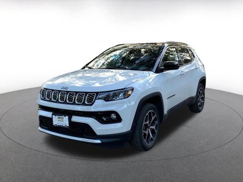 Used 2025 Jeep Compass Limited image 3