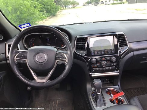 Used 2020 Jeep Grand Cherokee Altitude image 9