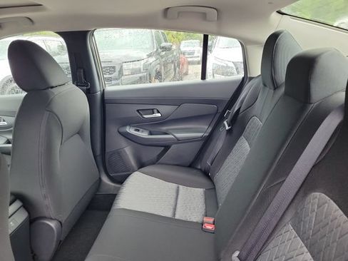 New 2027 Nissan Sentra SV w/ SV Convenience Package FWD image 10