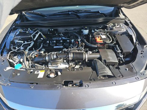 Used 2019 Honda Accord LX image 8
