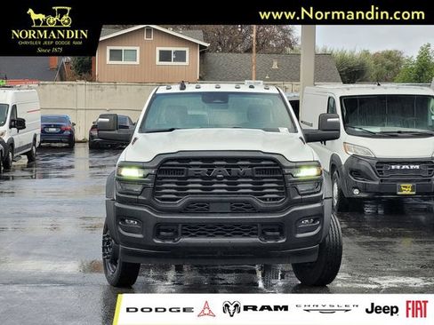 New 2026 RAM 5500 Tradesman AWD/4WD image 2