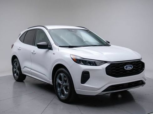 Used 2023 Ford Escape ST-Line AWD/4WD image 10